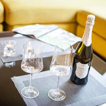 Dolna 4 - In Direct Centrum On Square *